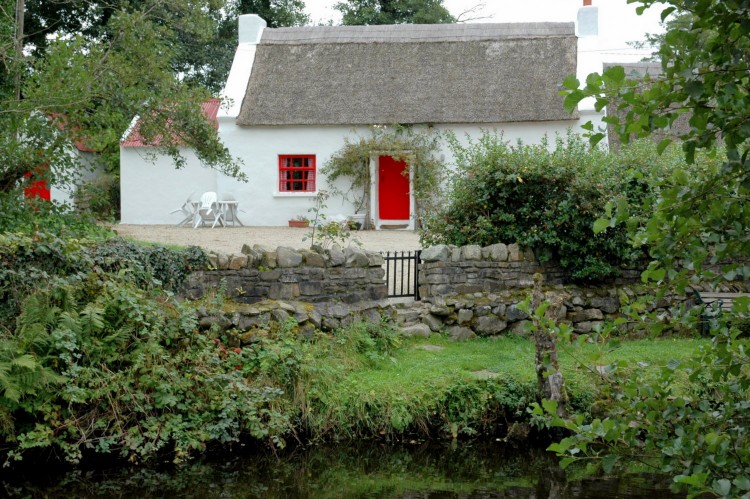 Donegal Thatched Cottages
